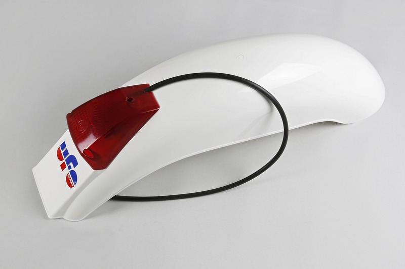 Garde-boue arrière + feu UFO blanc