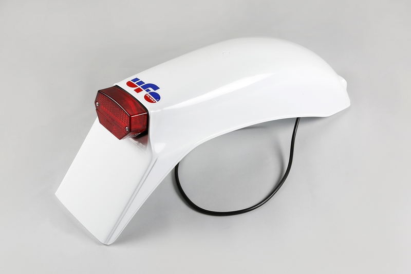 Garde-boue arrière + feu UFO Fantic blanc