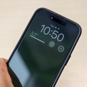 Protection d’écran QUAD LOCK verre trempé – iPhone SE4