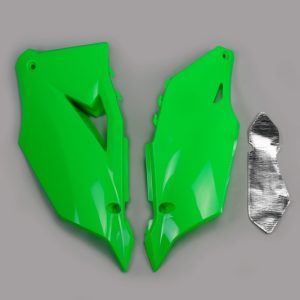 Plaques latérales UFO