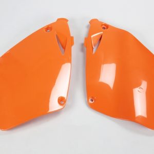 Plaques latérales UFO