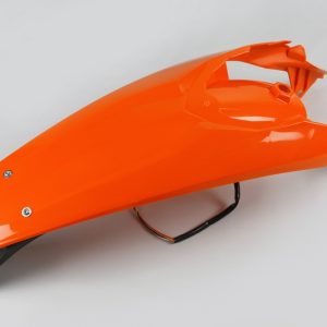 Garde-boue arrière + support de plaque avec feu UFO orange KTM