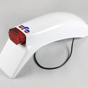Garde-boue arrière + feu UFO Fantic blanc